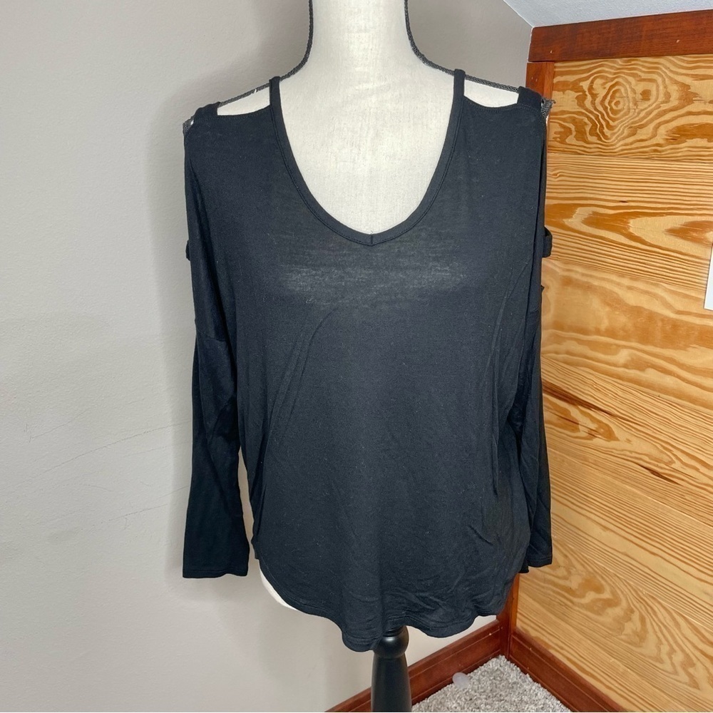 Zenana Outfitters Black Ladder Sleeve Top Blouse Shirt Small